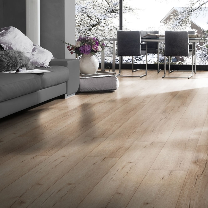Laminate Flooring - 12mm Robusto 4V AC5 Rip Oak Nature 138x19cm