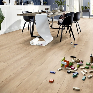 Laminate Flooring - 10mm Mammut Plus 4V AC5 Macro Oak Light 185x24cm