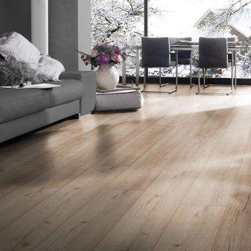 Laminate Flooring - 12mm Robusto 4V AC5 Rip Oak Nature 138x19cm